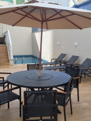 4 suítes, piscina exclusiva, barra sul, B.Camboriú